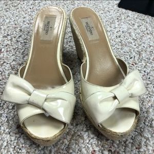 Valentino Patent Wedge